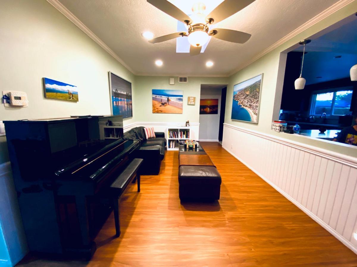 Costa Mesa Homestay - Private Rooms With 2 Shared Baths And Hosts Onsite מראה חיצוני תמונה