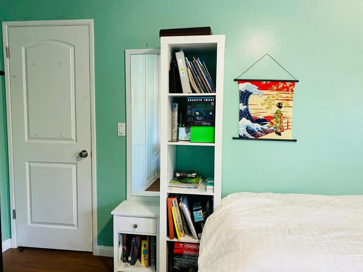 Costa Mesa Homestay - Private Rooms With 2 Shared Baths And Hosts Onsite מראה חיצוני תמונה