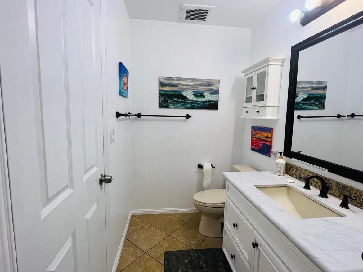 Costa Mesa Homestay - Private Rooms With 2 Shared Baths And Hosts Onsite מראה חיצוני תמונה