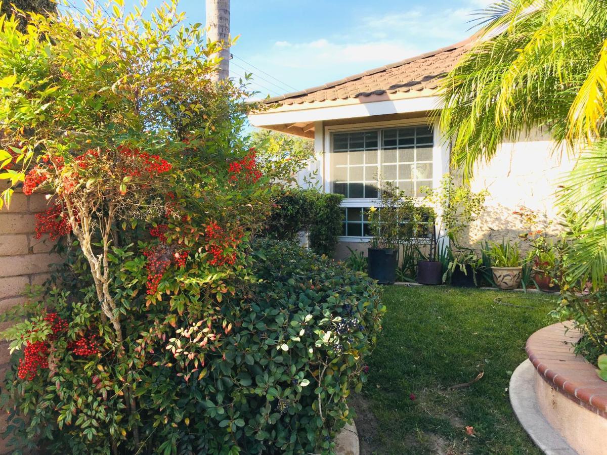 Costa Mesa Homestay - Private Rooms With 2 Shared Baths And Hosts Onsite מראה חיצוני תמונה